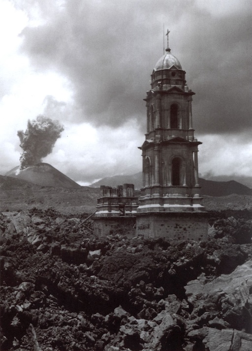 Trekking path to Paricutin volcano in Michoacán