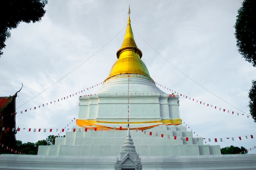 Interior Buddha statue at Wat Phra Kaew Don Tao