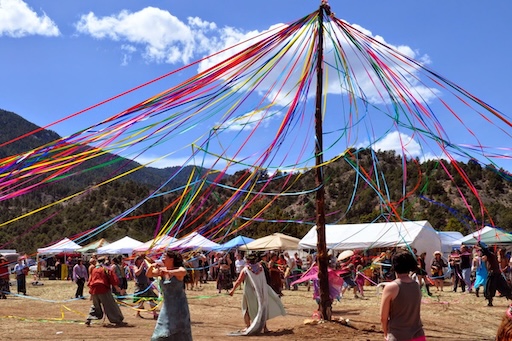 Traditional musicians performing during Palo Volteado ceremony