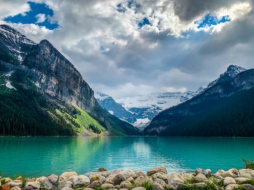 Lake Agnes Tea House overlooking mountain view